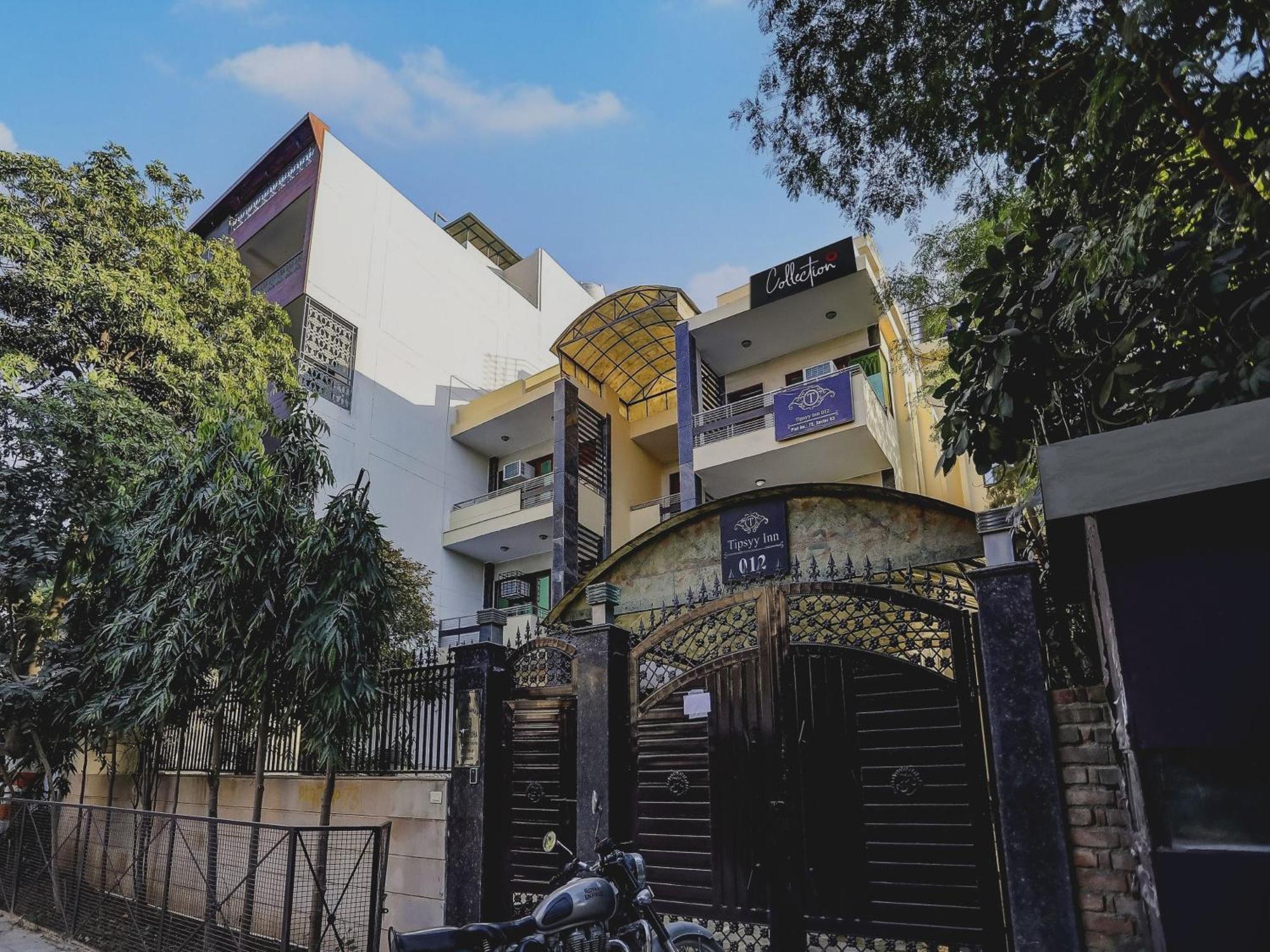 Super Capital O Uk House Residency Hotel Gurgaon Buitenkant foto