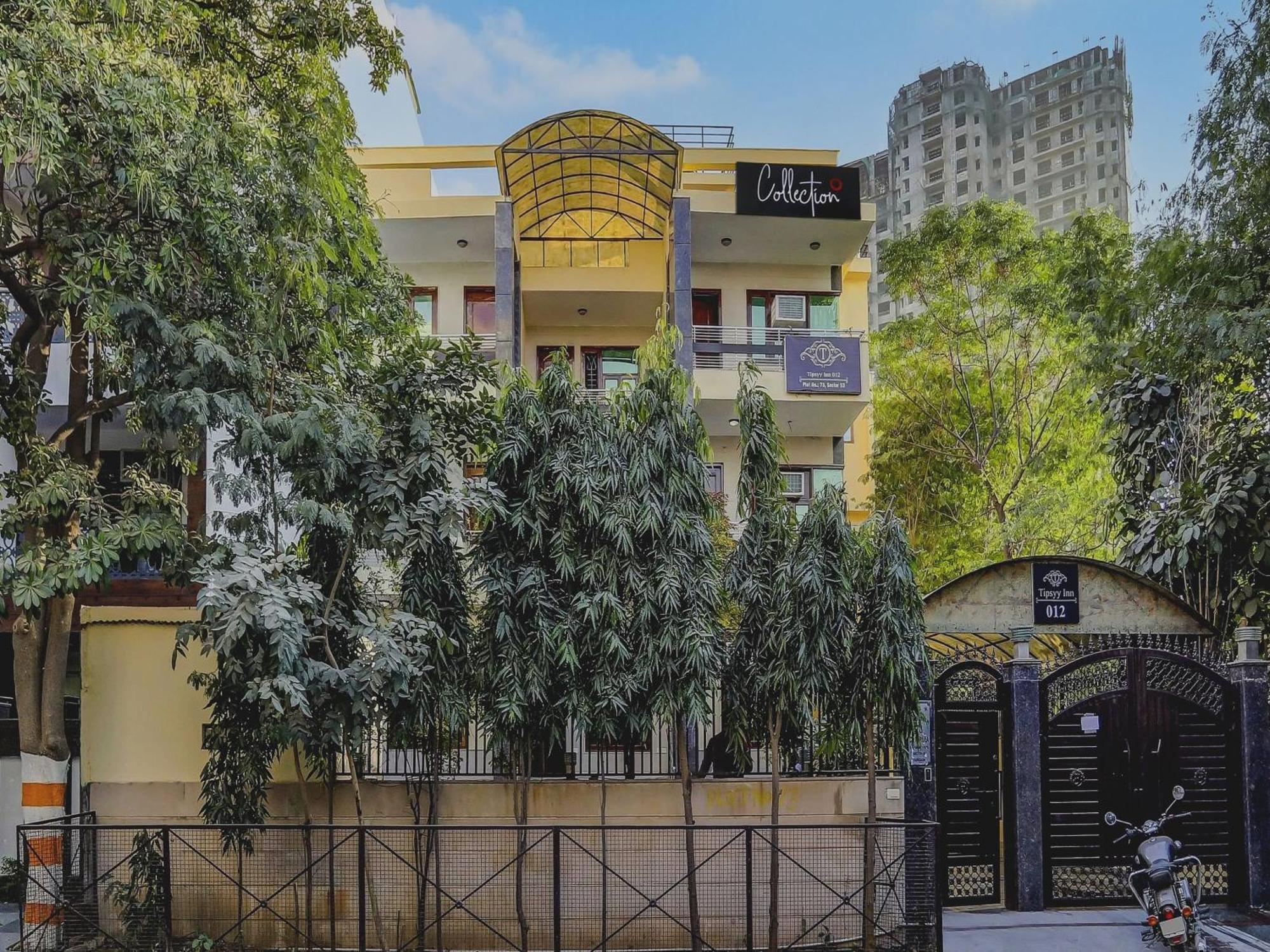 Super Capital O Uk House Residency Hotel Gurgaon Buitenkant foto